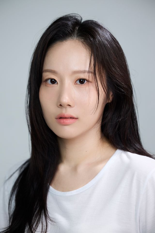 Kim Yeon-woo Ảnh thu nhỏ
