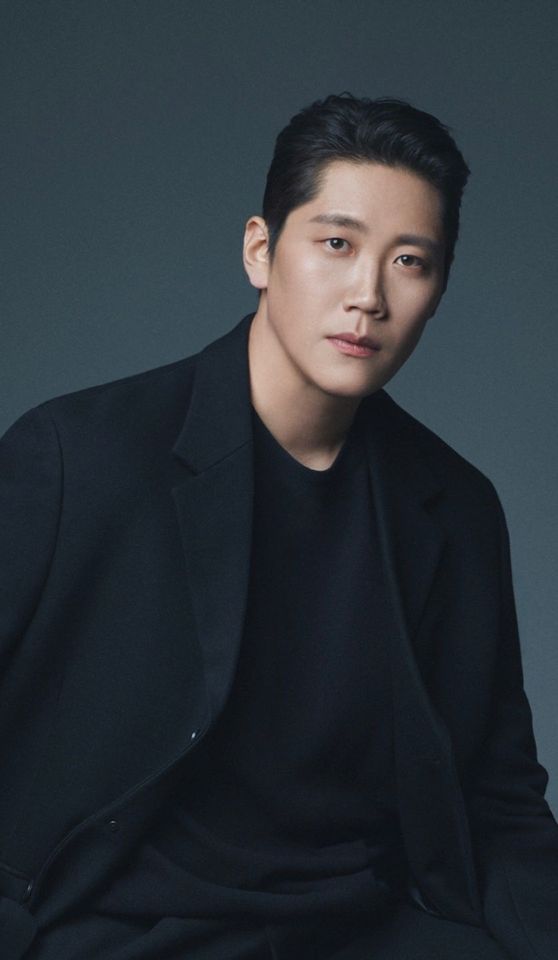 류승무 Thumbnail image