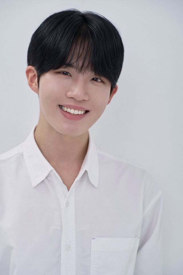 Kim Hyung-seo Ảnh thu nhỏ