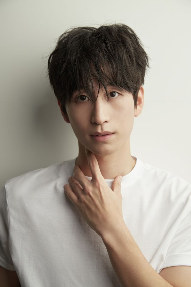 キム・ドンファン サムネイル画像