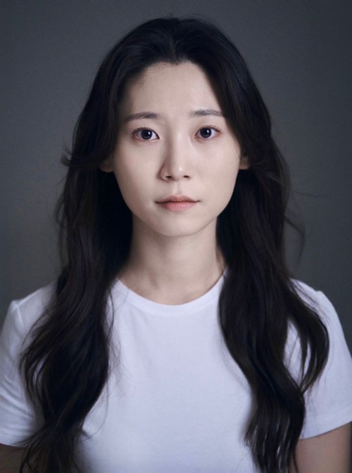 イ・スア サムネイル画像