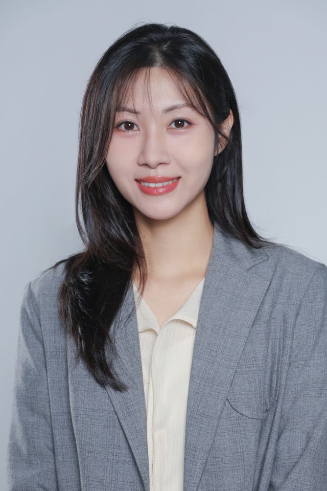 ユン・ソハ サムネイル画像