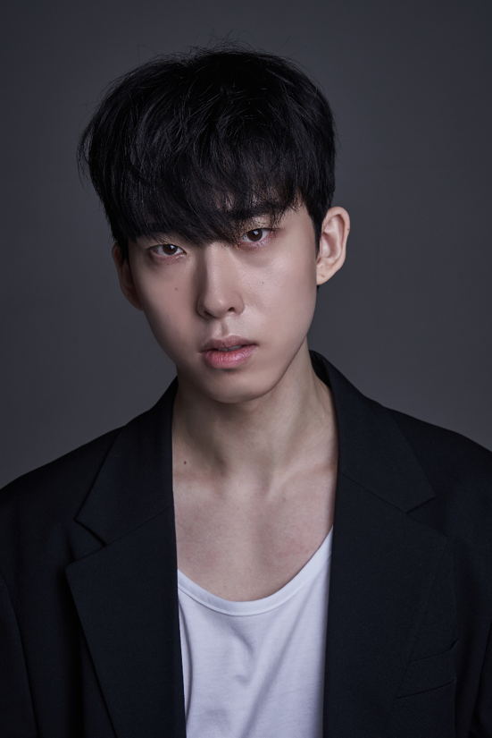 Lee Se-jong Thumbnail image