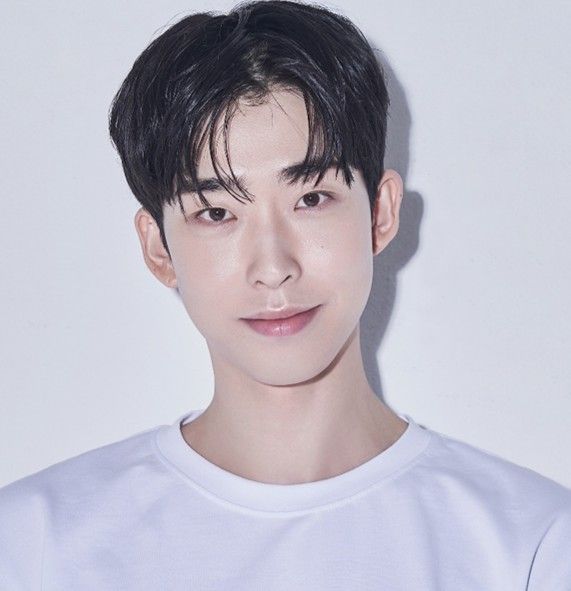 Lee Se-jong Thumbnail image