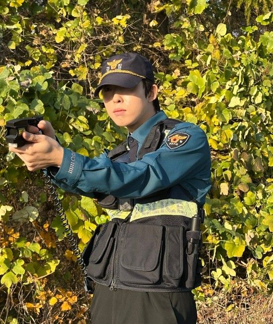 Lee Se-jong Thumbnail image