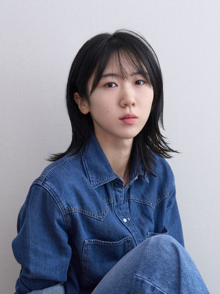 윤아진 썸네일 이미지