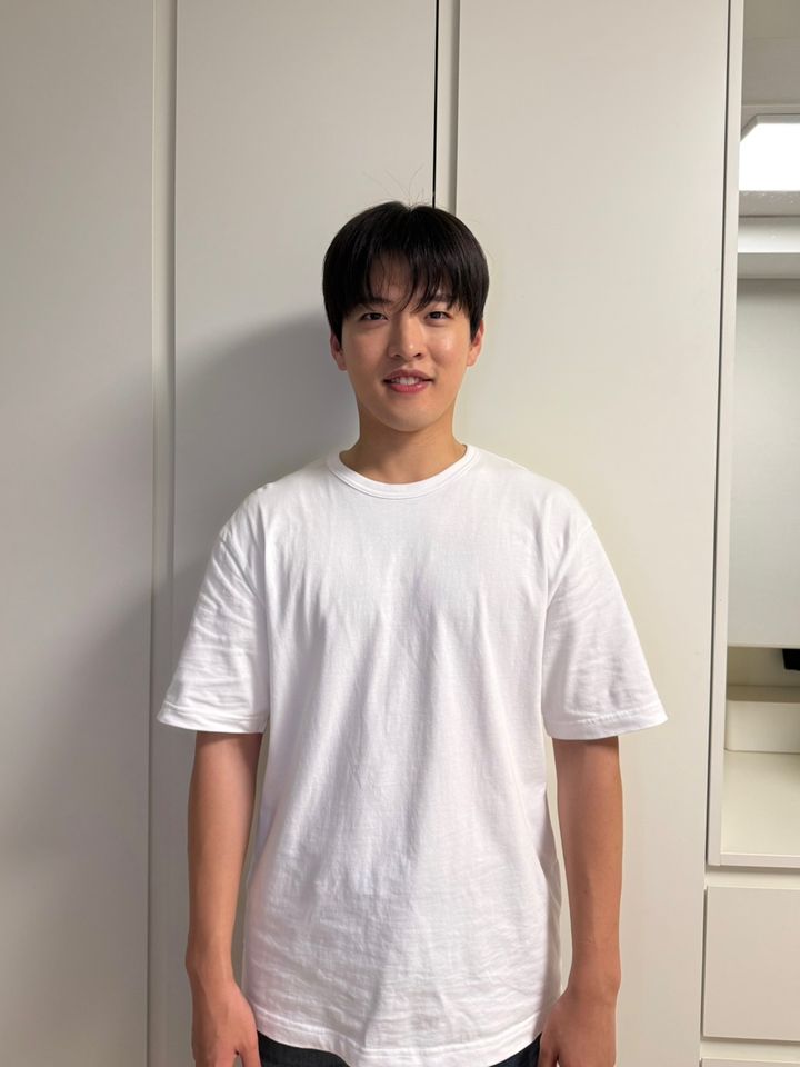 ノ・ユンウ サムネイル画像