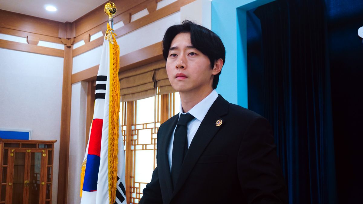 イ・ウィジュン サムネイル画像