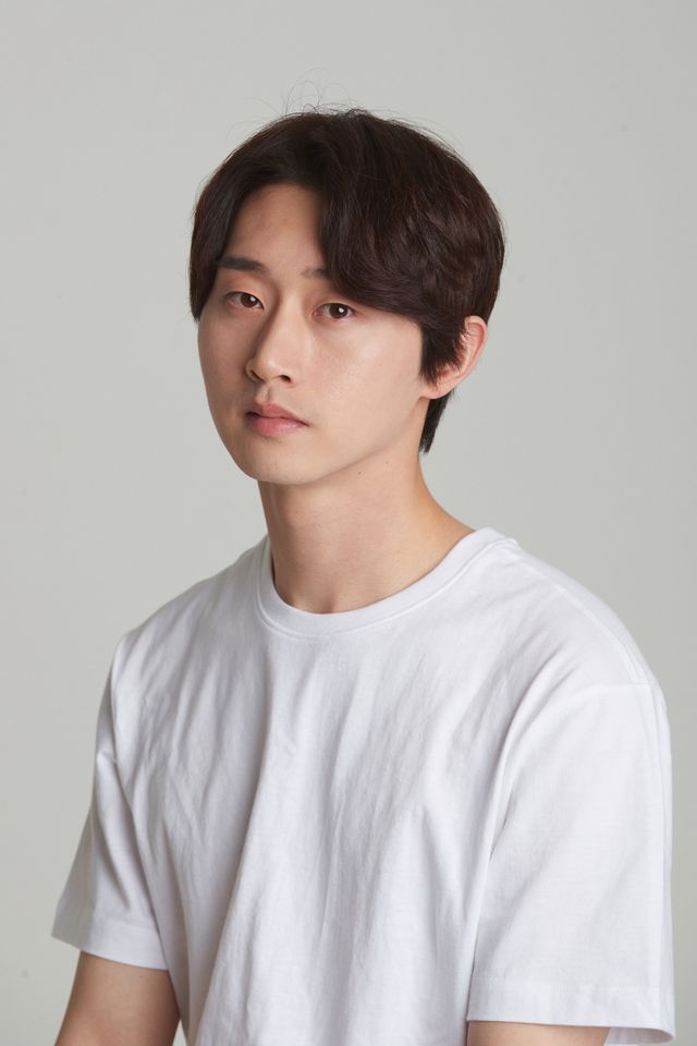 イ・ウィジュン サムネイル画像