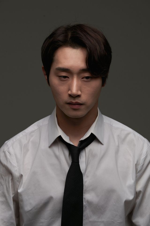 イ・ウィジュン サムネイル画像