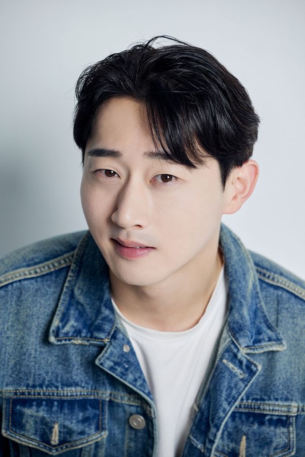 イ・ウィジュン サムネイル画像