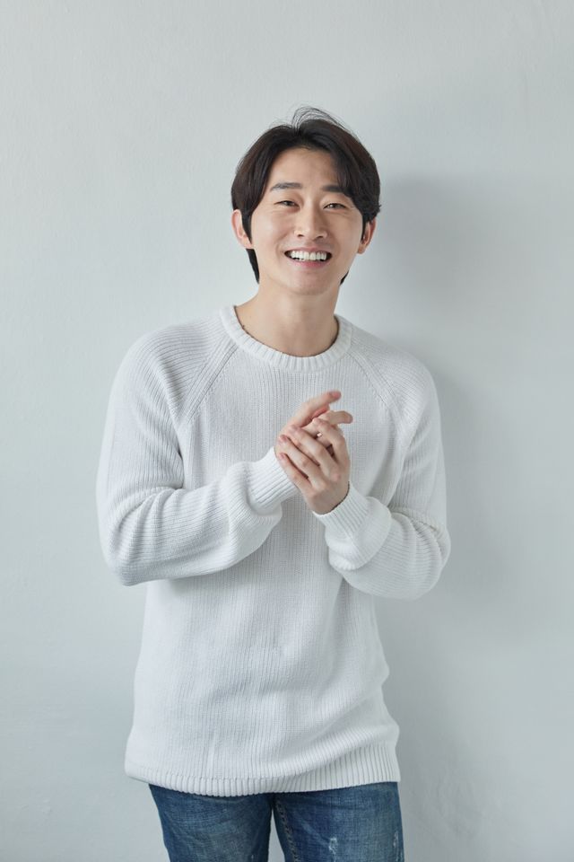 イ・ウィジュン サムネイル画像