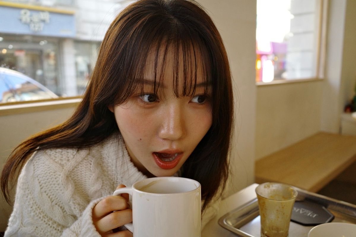 キム・ジヒョン サムネイル画像