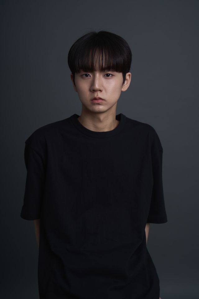 김현우 サムネイル画像