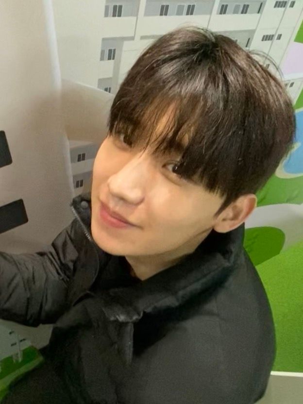 チョン・ミンウ サムネイル画像