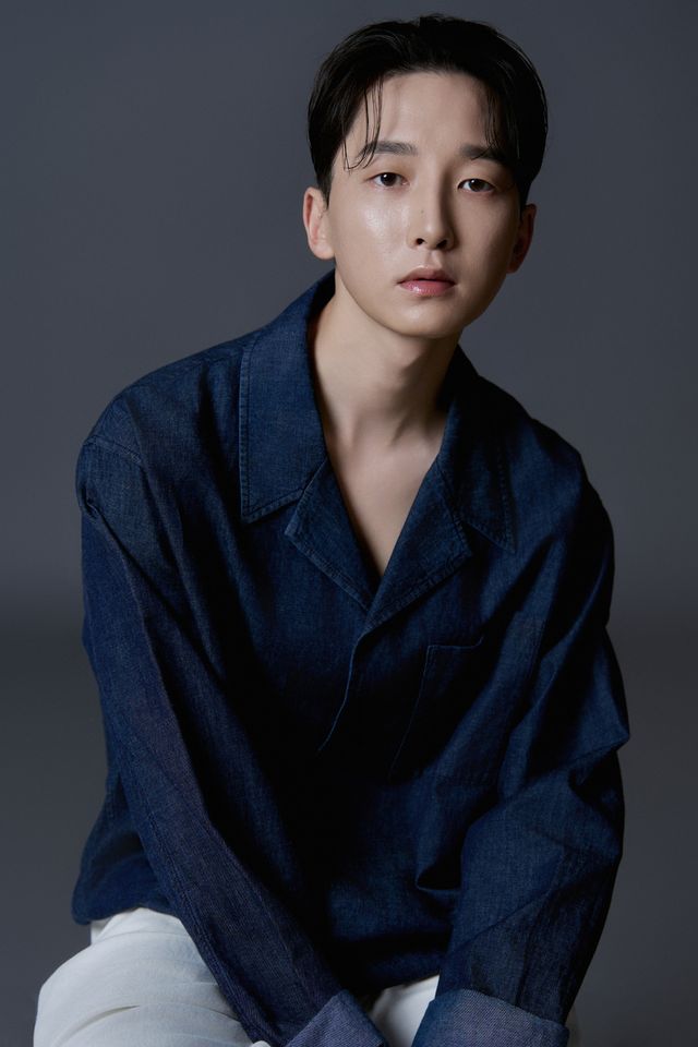 Lee Hwan-yong Thumbnail image