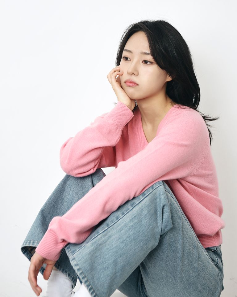 キム・ユンヨン サムネイル画像