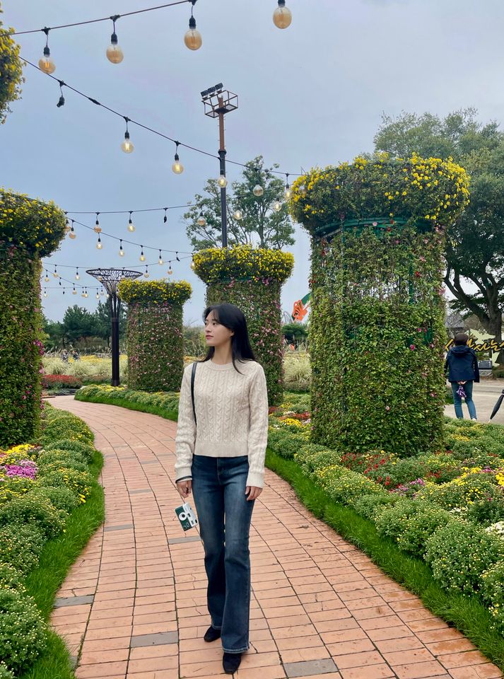 キム・ユンヨン サムネイル画像