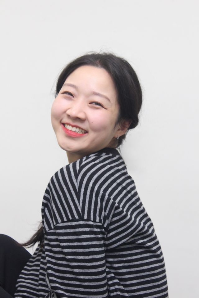 윤지이 サムネイル画像