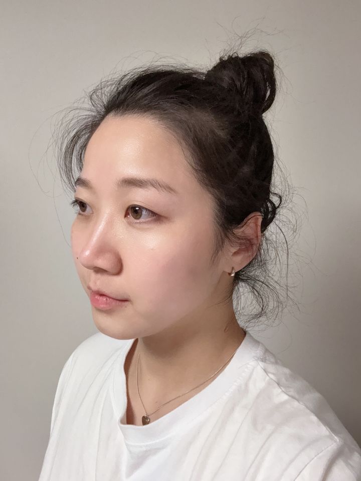 윤지이 サムネイル画像