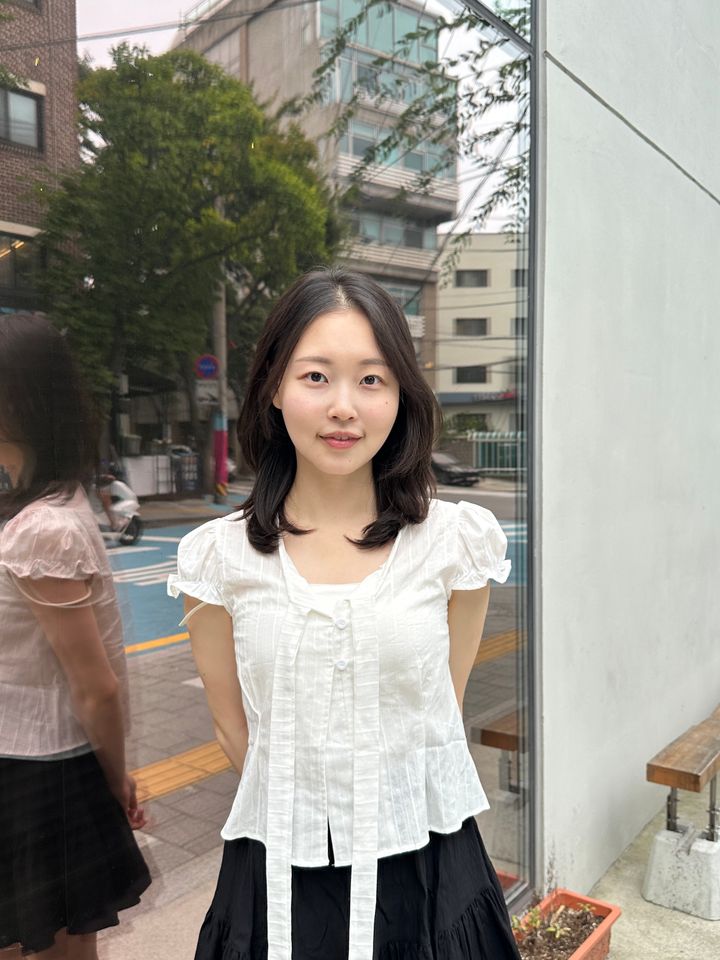 Hong Yujin Thumbnail image