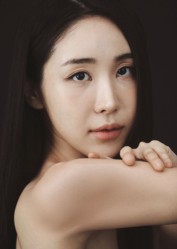 최정윤 Thumbnail image