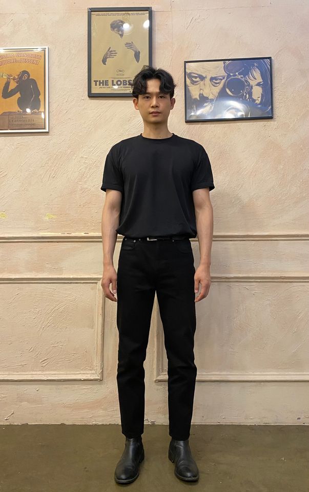 한윤일 サムネイル画像