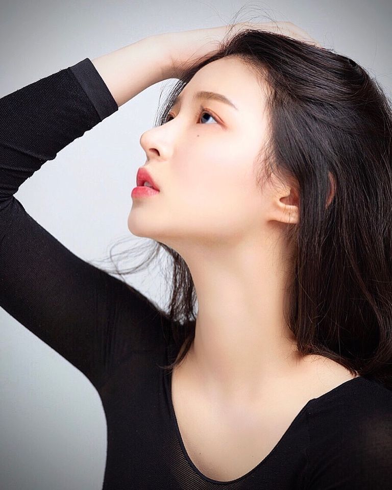 Chae Si-yeon Ảnh thu nhỏ