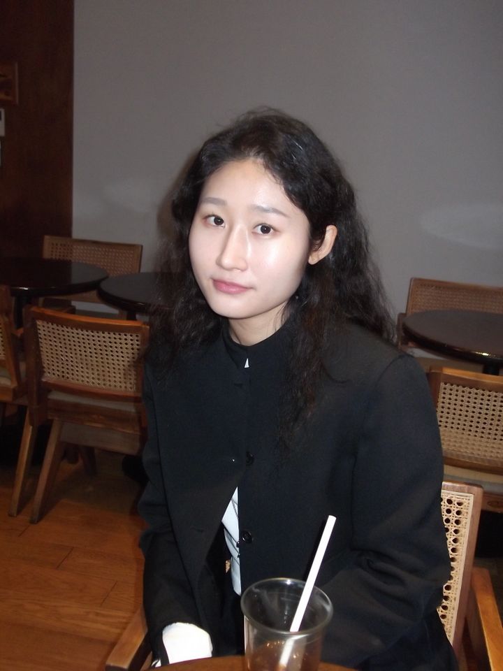 ลี ยอง-อา ภาพขนาดย่อ