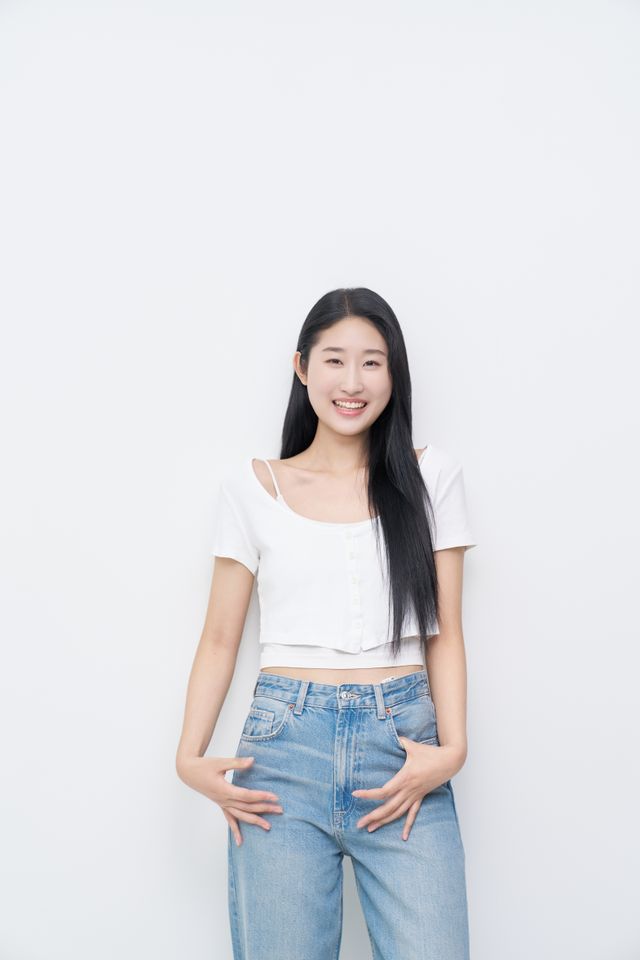 ลี ยอง-อา ภาพขนาดย่อ