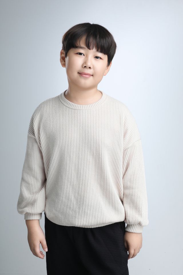 パク・ユン サムネイル画像