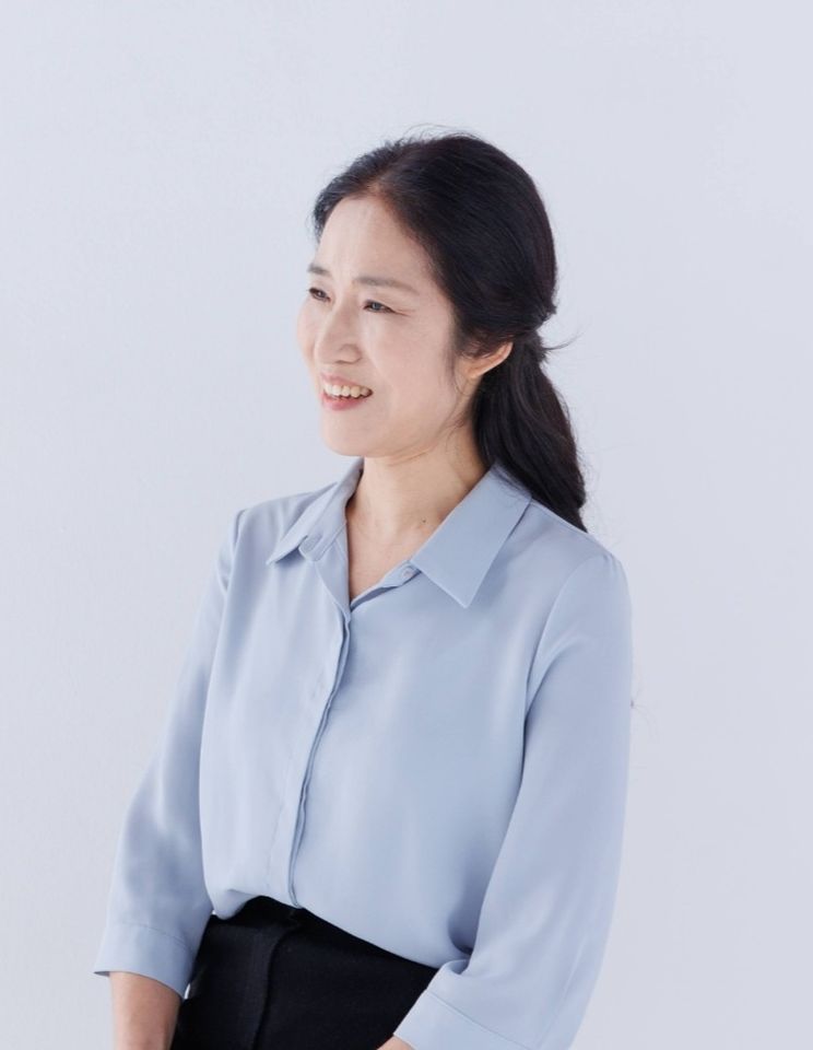 Lee Myung-hee Thumbnail image