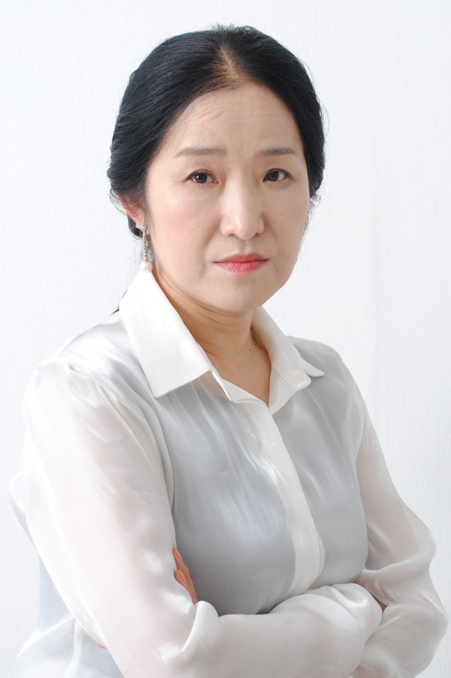 Lee Myung-hee Thumbnail image