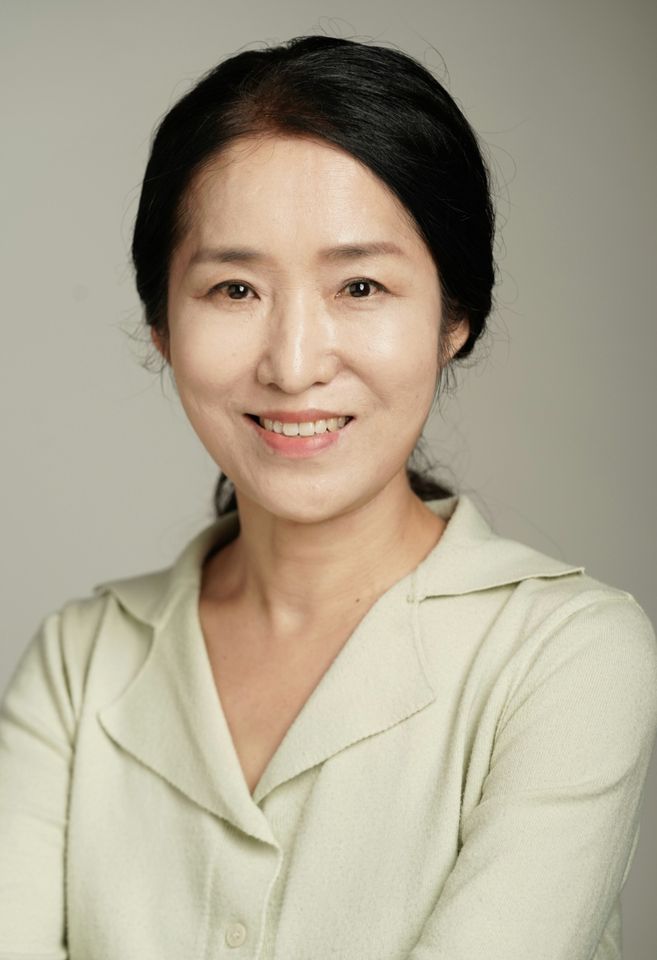 Lee Myung-hee Thumbnail image