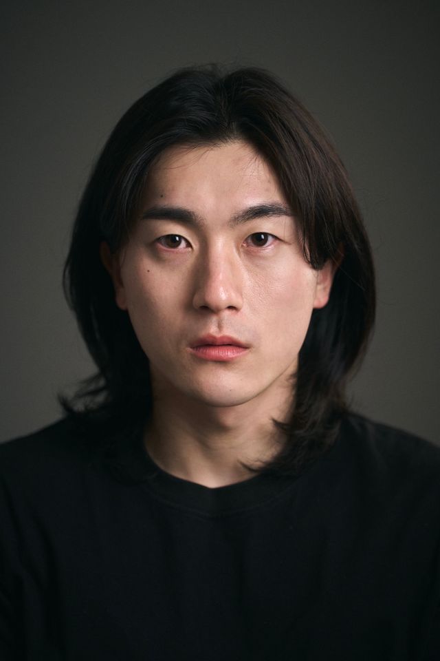 윤시우 サムネイル画像