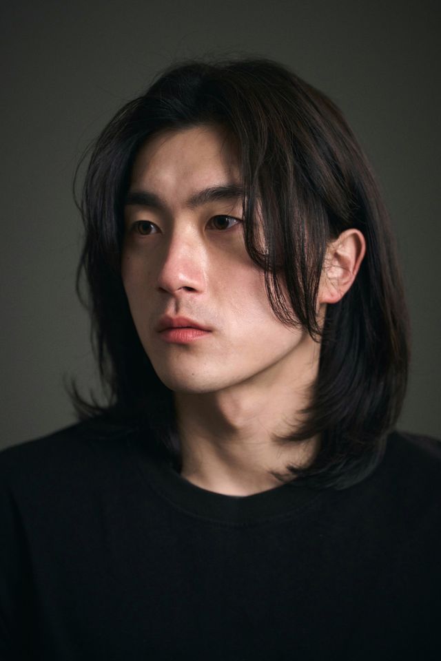 윤시우 サムネイル画像