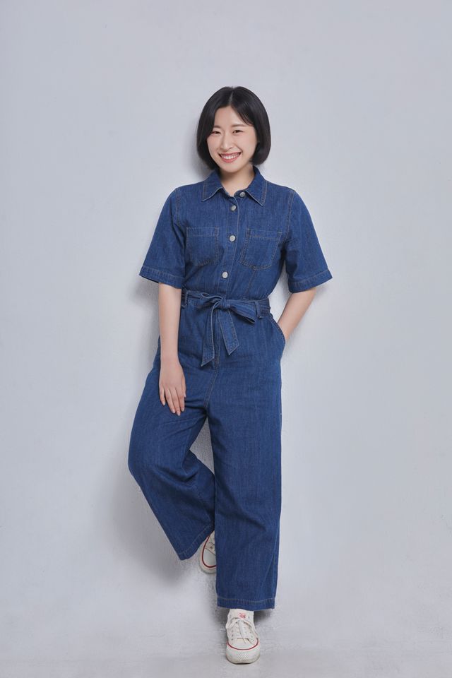 윤하얀 썸네일 이미지