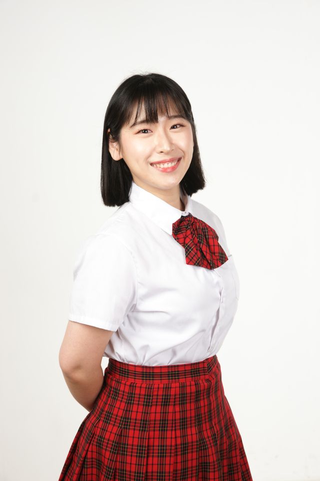 윤하얀 썸네일 이미지