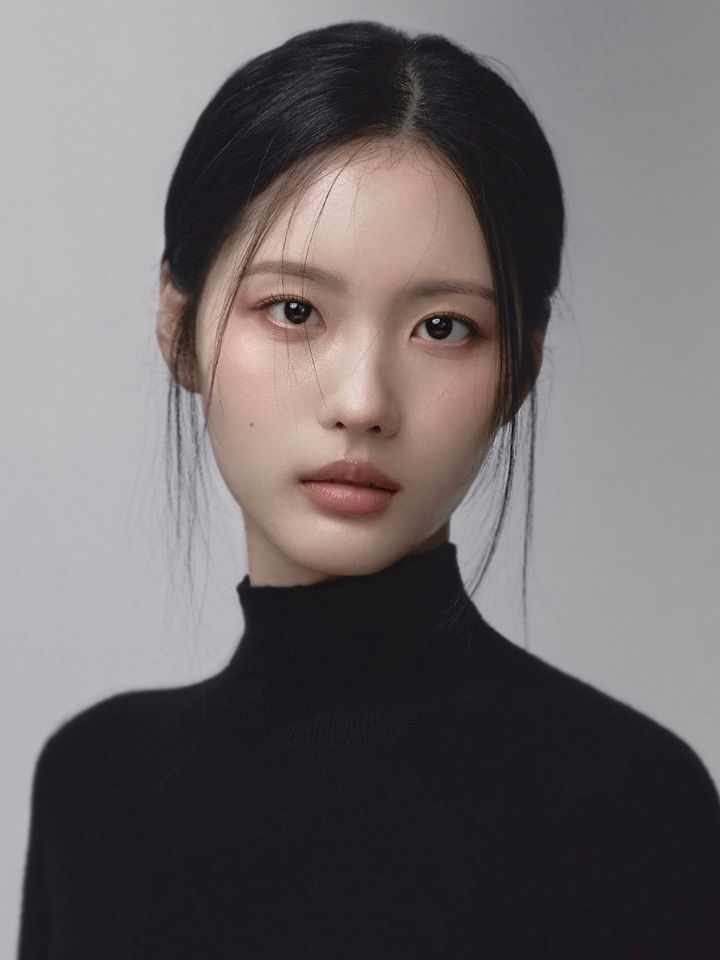 Han Hwa-yeon Thumbnail image