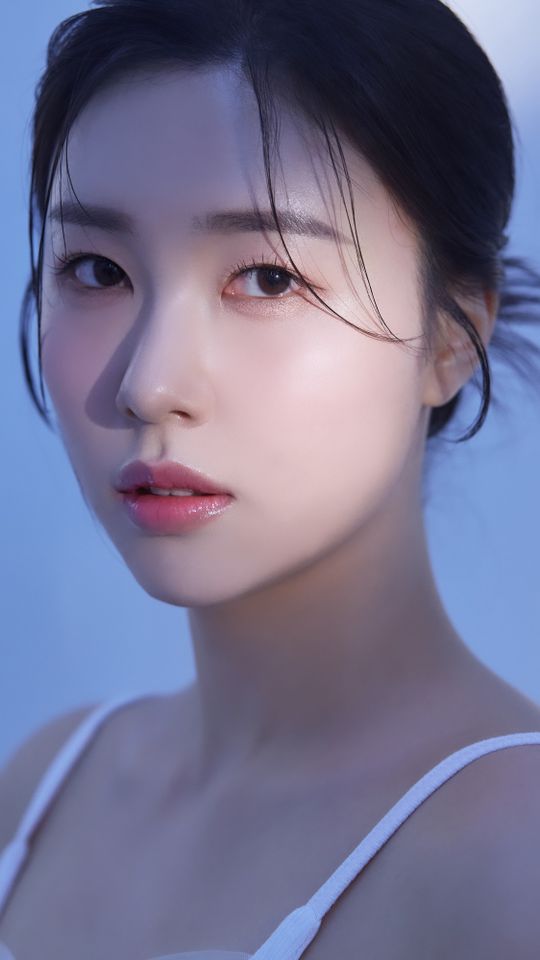 김윤주 썸네일 이미지