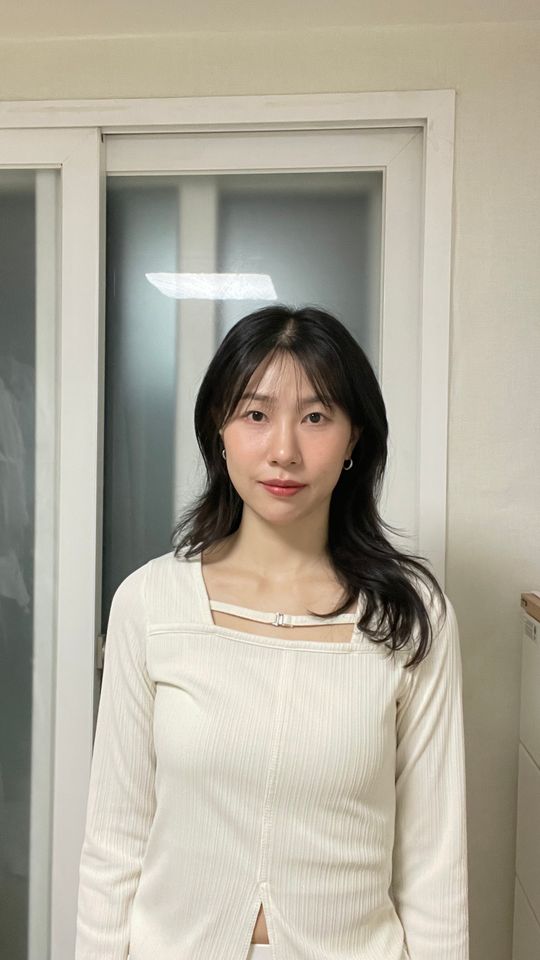 김윤주 썸네일 이미지