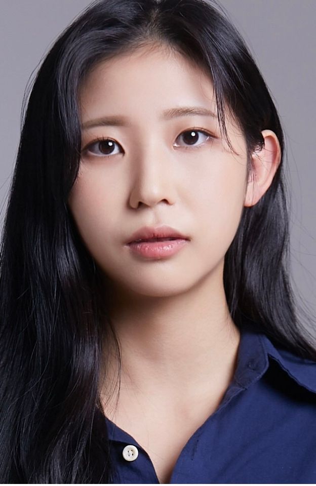 Park Hae-rin Thumbnail image