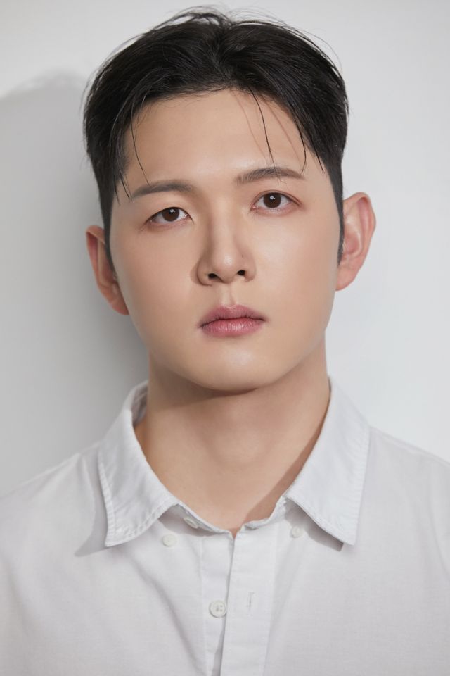 アン・ソンジュン サムネイル画像