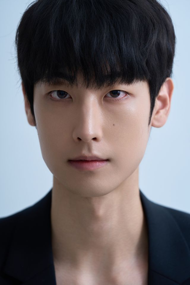 パク・ミンホ サムネイル画像