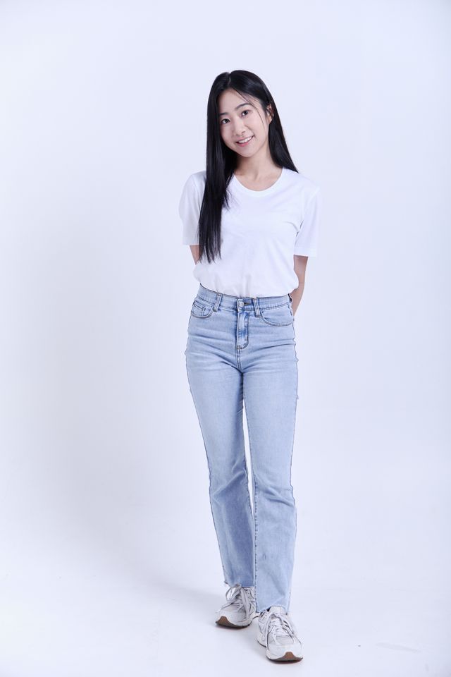 チョン・イェジン サムネイル画像