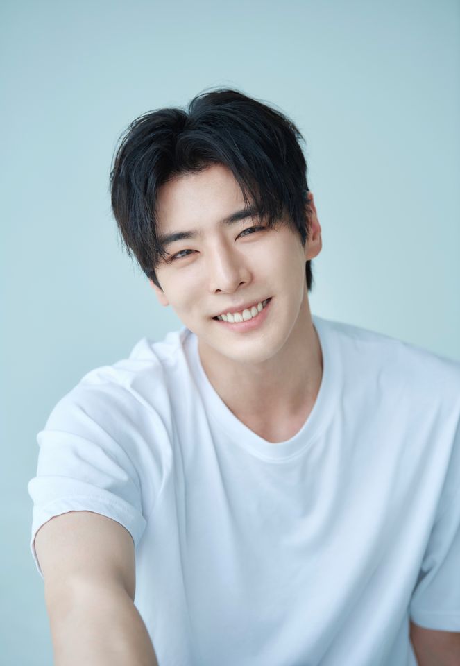 イ・ジョンウ サムネイル画像