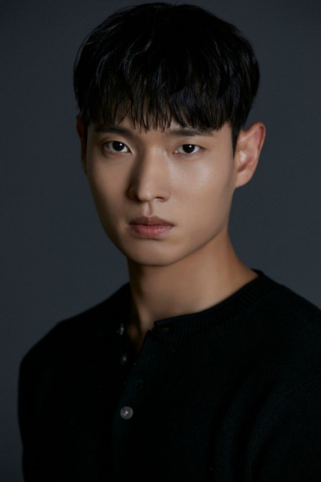 ソン・ヨンフン サムネイル画像