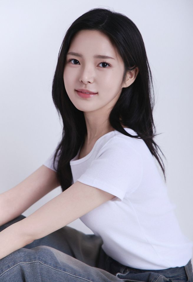 イ・ウンジン サムネイル画像