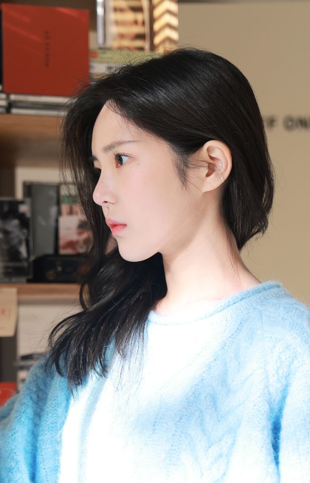 イ・ウンジン サムネイル画像