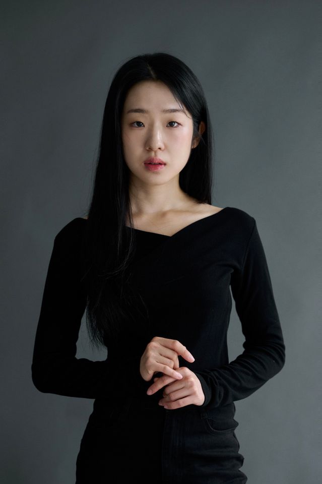 Seo Hyun-jin Thumbnail image